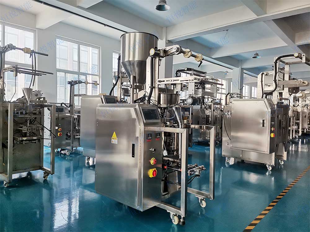 量杯包裝機.jpg 量杯包裝機.jpg