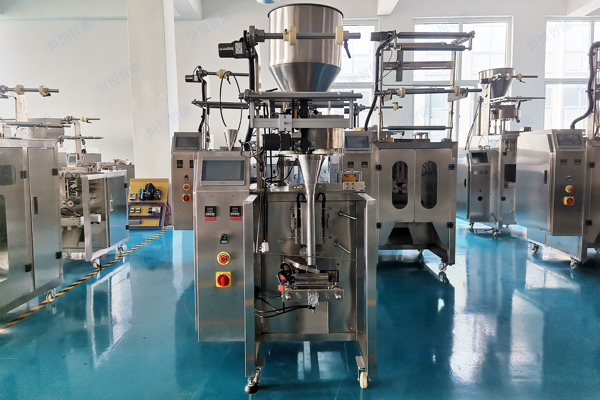 小型顆粒包裝機(jī) 小型顆粒包裝機(jī)