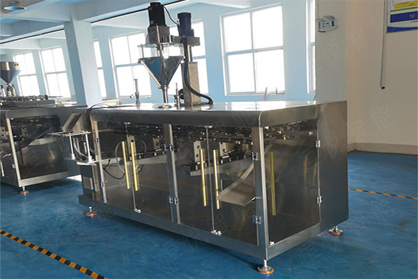 水平給袋式包裝機(jī)應(yīng)用于粉末顆粒狀、液體膏體狀、顆粒醬料包裝